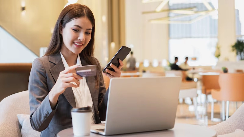 How Technology Can Improve Your Bank’s Employee Card Management and Reduce Fraud Risks